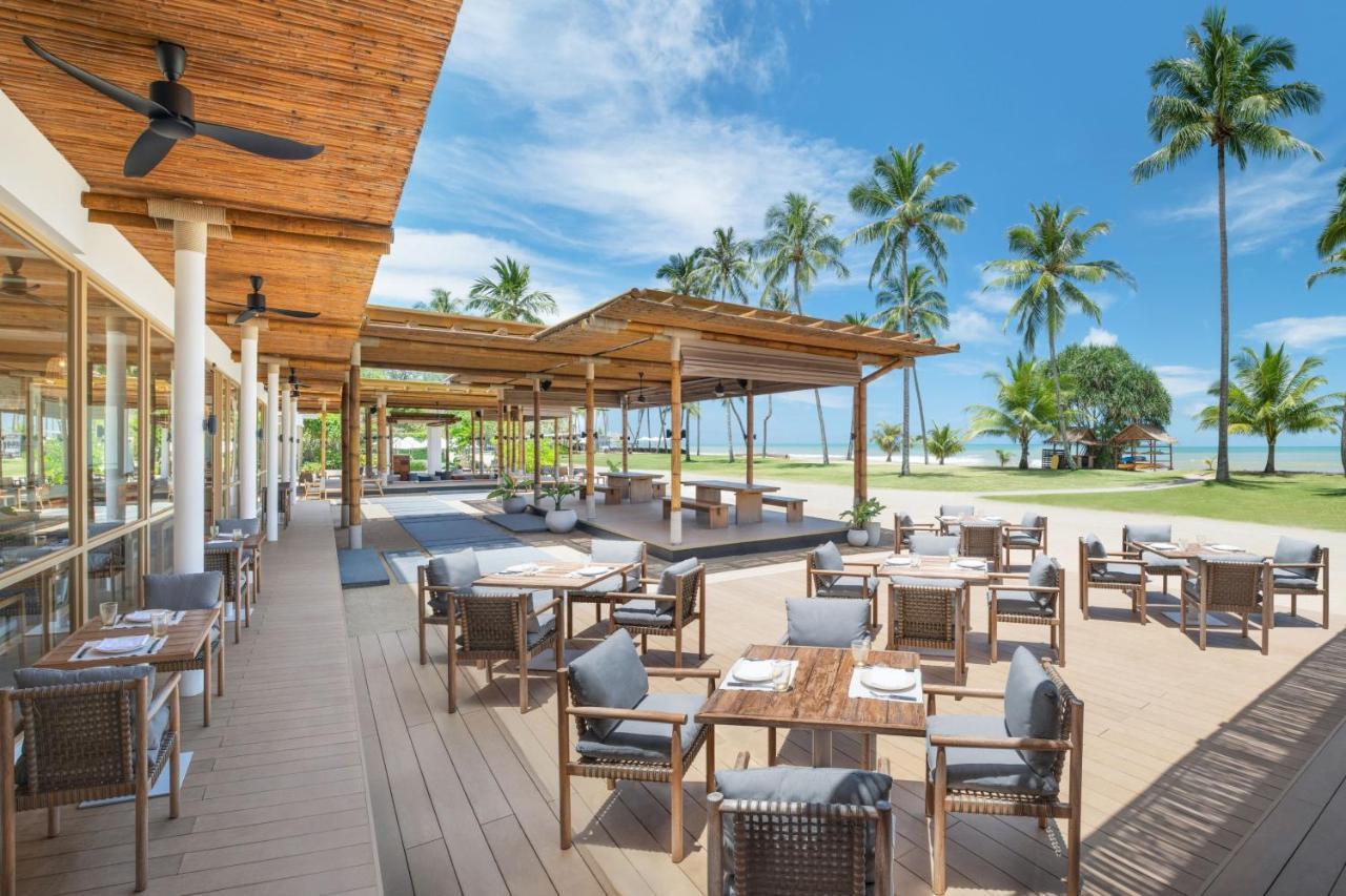 Jw Marriott Khao Lak Resort And Spa Bagian luar foto The Beach Club