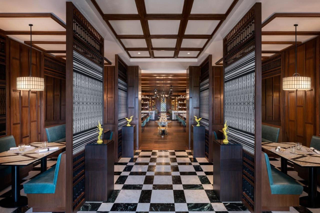 Jw Marriott Khao Lak Resort And Spa Bagian luar foto The interior of the restaurant