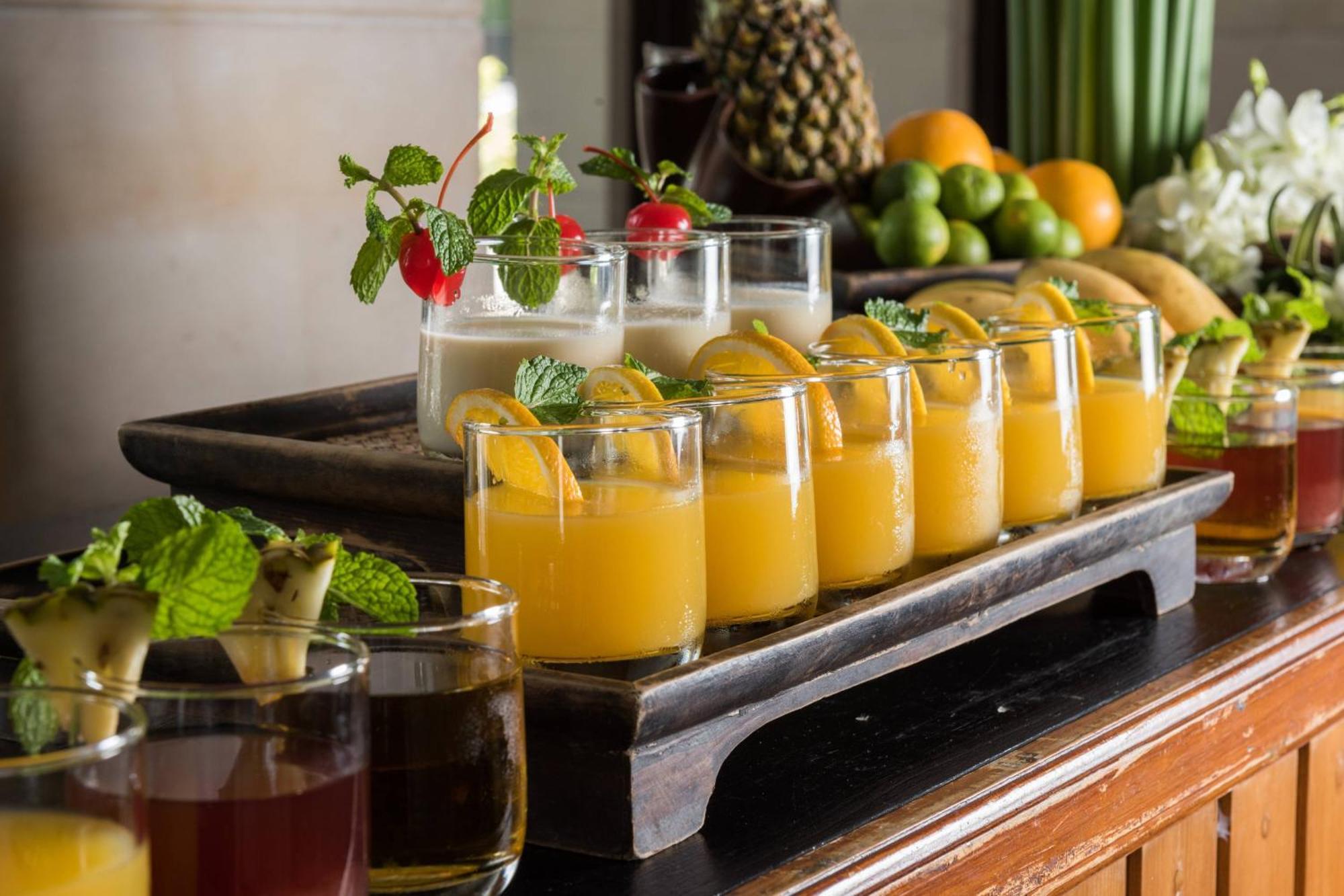 Jw Marriott Khao Lak Resort And Spa Bagian luar foto Mango juice