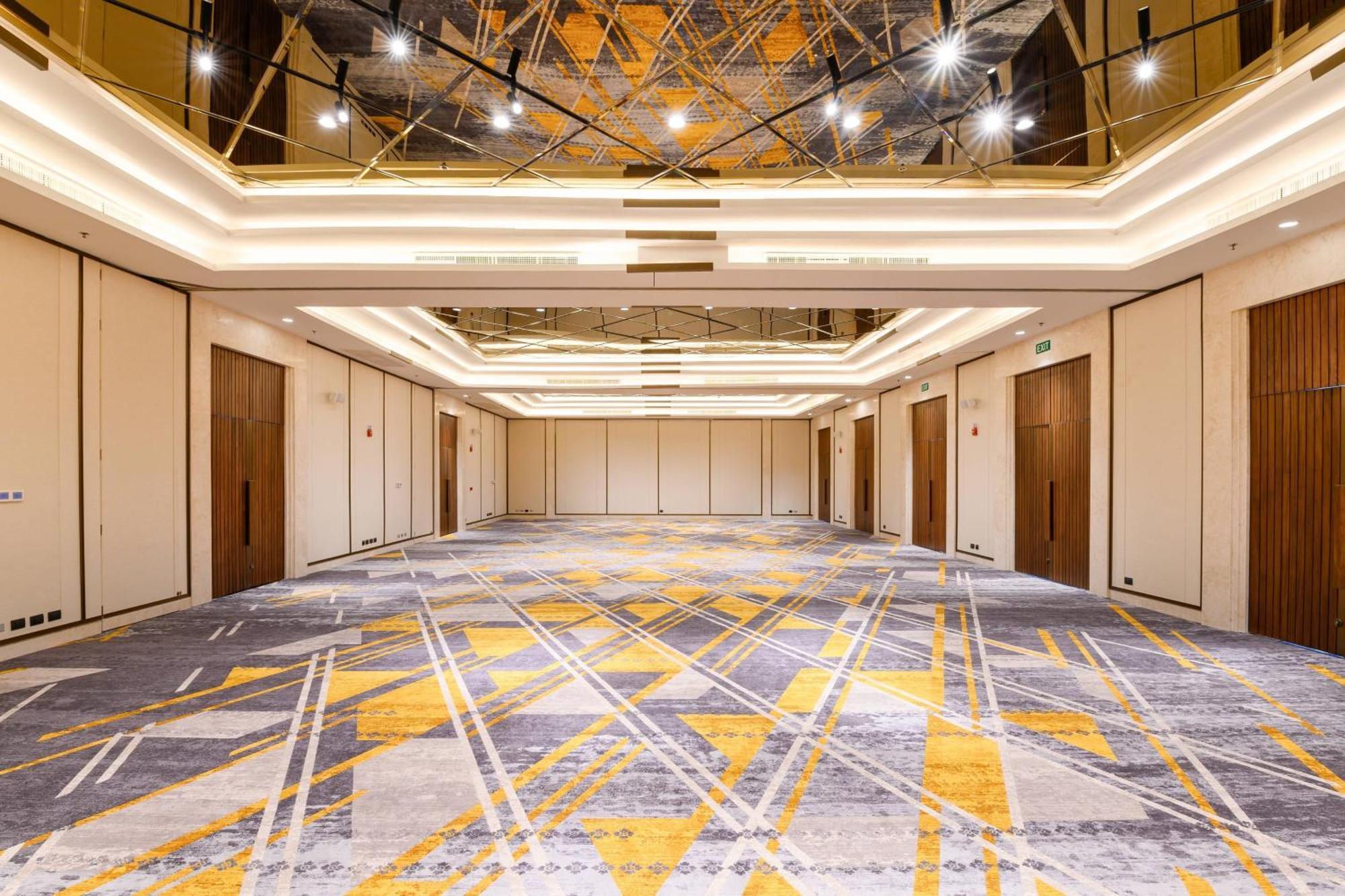 Jw Marriott Khao Lak Resort And Spa Bagian luar foto The ballroom